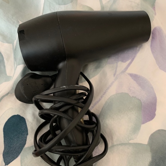 New barely used tresemme hairdryer - Picture 3 of 3